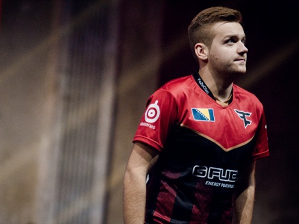 不敢触碰低 不敢触碰低